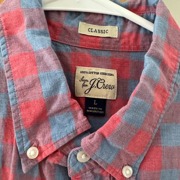 J.Crew men’s short sleeve button down - Picture 2 of 2